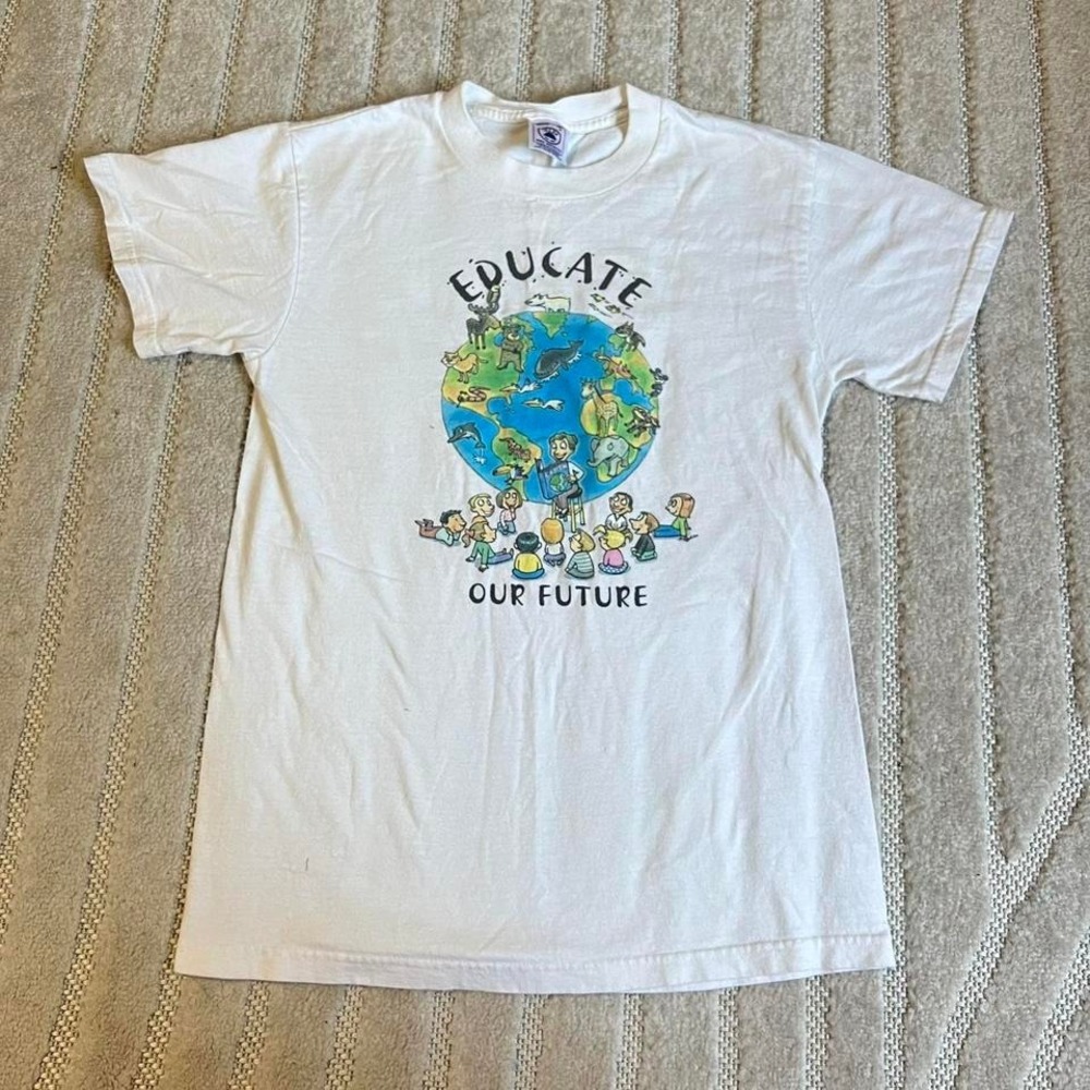 VTG 90s Earth Day Tshirt Size S Retro Education